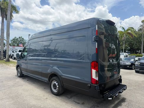 Used 2020 Ford Transit 250 148 High Roof Extended RWD image 3
