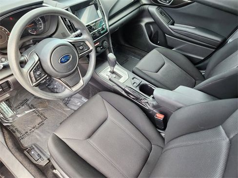 Used 2017 Subaru Impreza 2.0i image 7