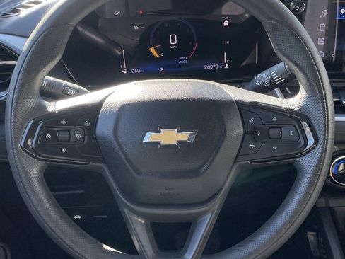 Used 2025 Chevrolet TrailBlazer LT image 12