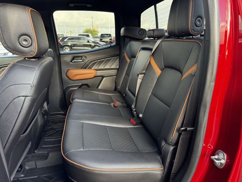 Used 2023 GMC Canyon AT4 w/ AT4 Premium Package AWD/4WD image 29