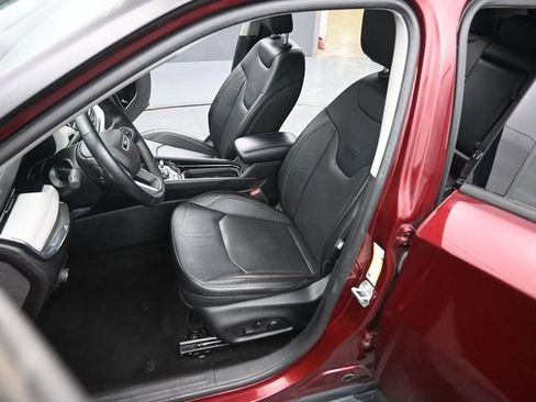 Used 2022 Jeep Compass Limited AWD/4WD image 11