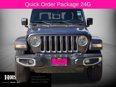 Used 2021 Jeep Gladiator Overland AWD/4WD image 10