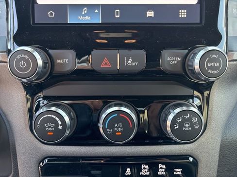 New 2026 RAM 1500 Tradesman AWD/4WD image 32