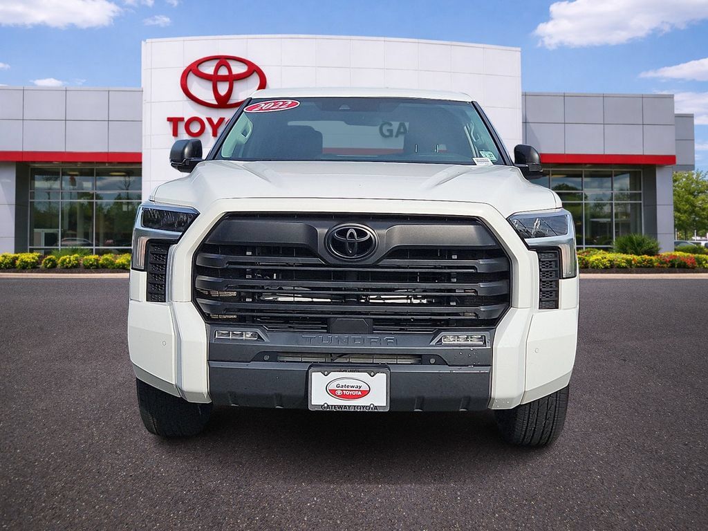 Used 2022 Toyota Tundra SR5 w/ SR5 Premium Package AWD/4WD image 2