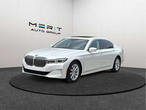 Used 2021 BMW 740i image 4