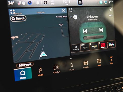 Used 2025 Jeep Wagoneer 4WD image 21