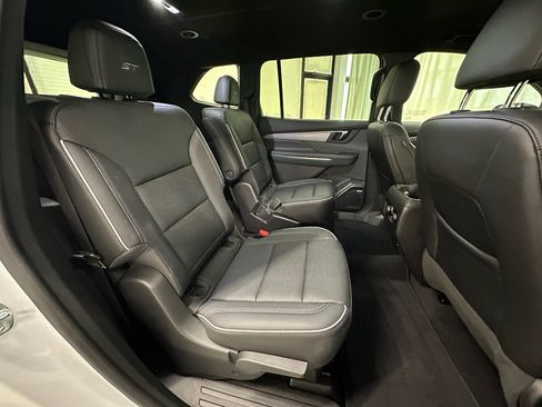 Certified 2025 Buick Enclave Sport Touring image 20