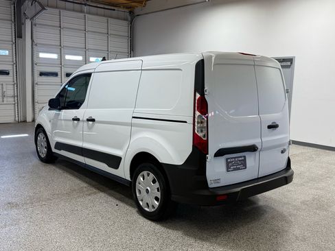 Used 2022 Ford Transit Connect XL image 2