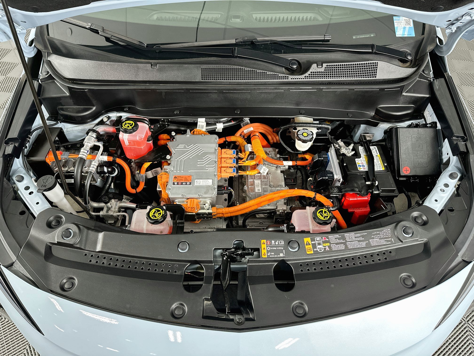 Used 2023 Chevrolet Bolt EUV LT w/ Comfort Package FWD image 32