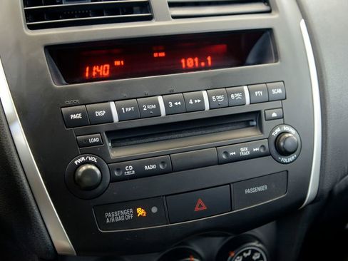 Used 2013 Mitsubishi Outlander Sport ES AWD/4WD image 20