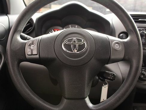Used 2012 Toyota RAV4 4WD image 15