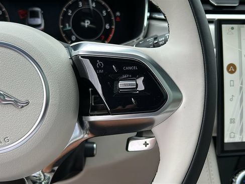 Used 2026 Jaguar F-PACE R-Dynamic S AWD/4WD image 16