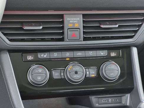 Certified 2021 Volkswagen Jetta SEL Premium image 20