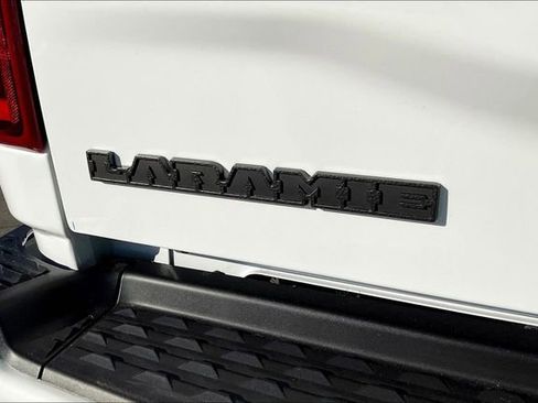 New 2026 RAM 2500 Laramie AWD/4WD image 12
