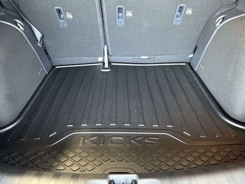 Used 2023 Nissan Kicks SR w/ SR Premium Package FWD image 25