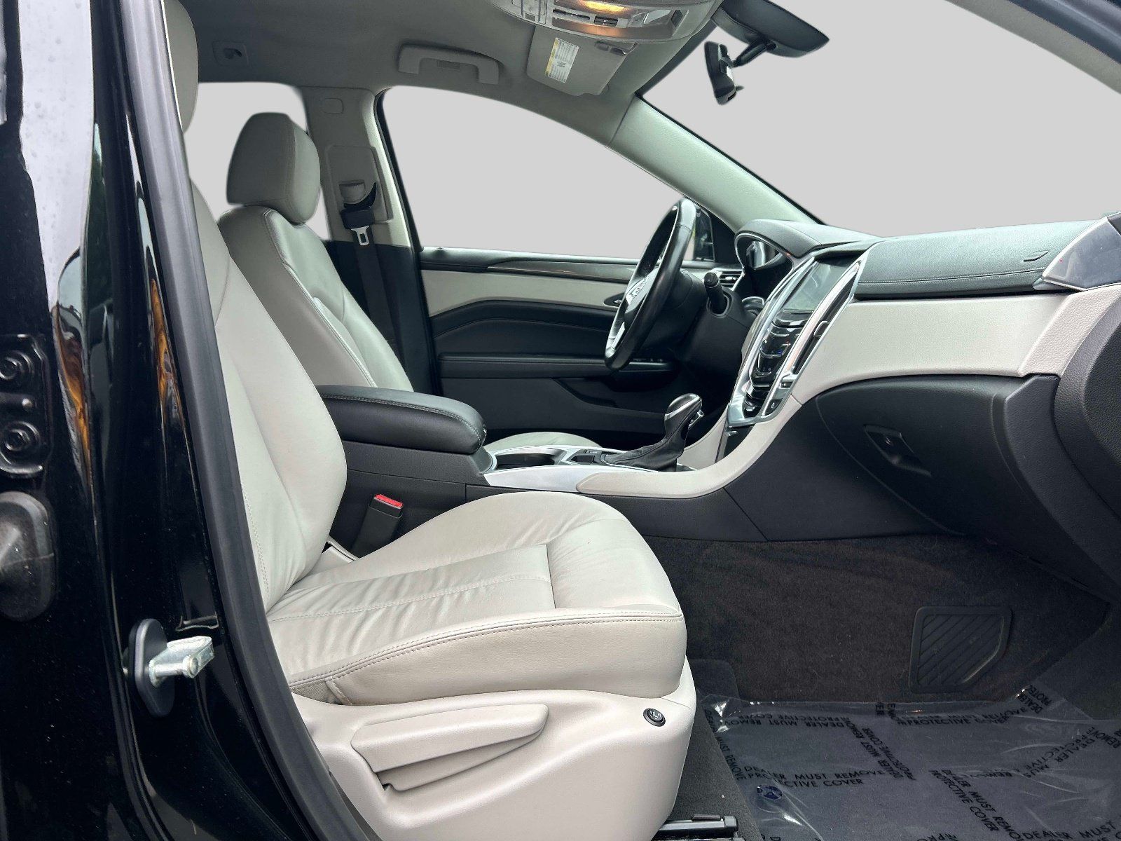 Used 2014 Cadillac SRX FWD image 17