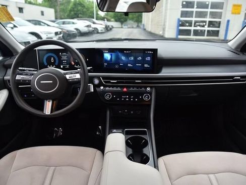 Used 2025 Hyundai Sonata SEL FWD image 7