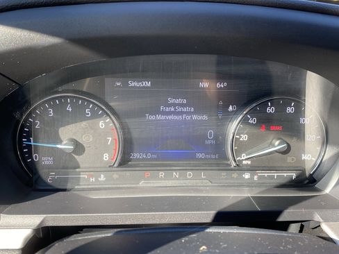 Used 2022 Ford Explorer XLT image 16