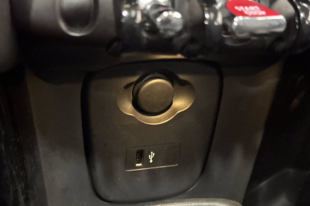Used 2024 MINI Cooper S FWD image 35