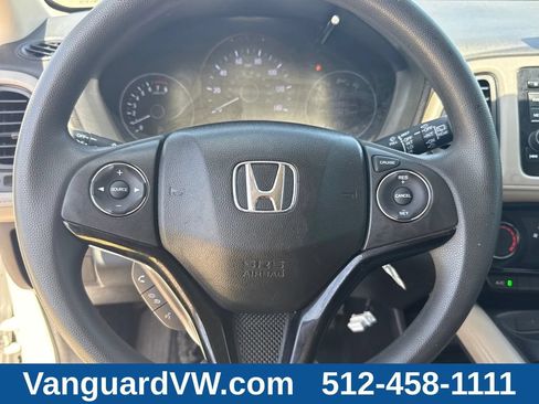 Used 2019 Honda HR-V LX image 17