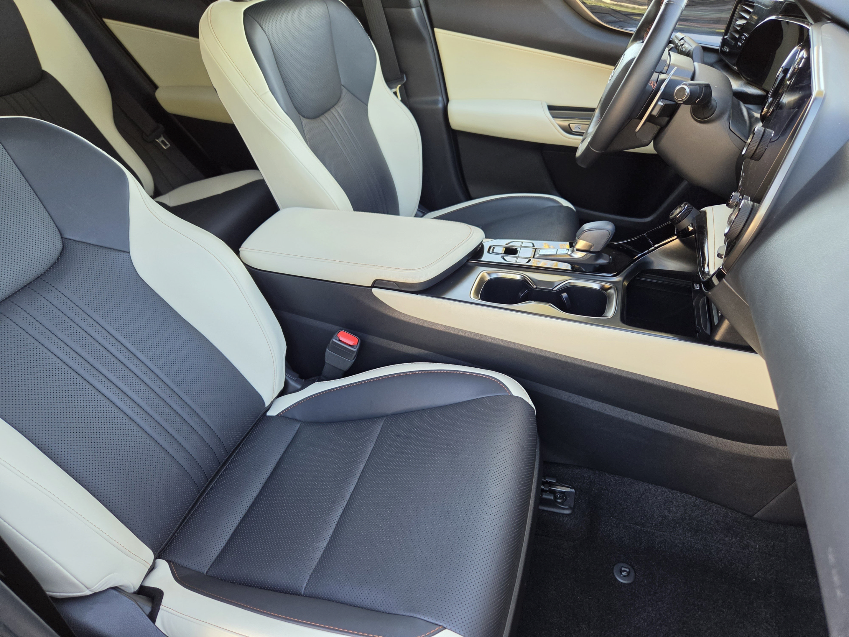 Used 2024 Lexus NX 350 AWD image 6