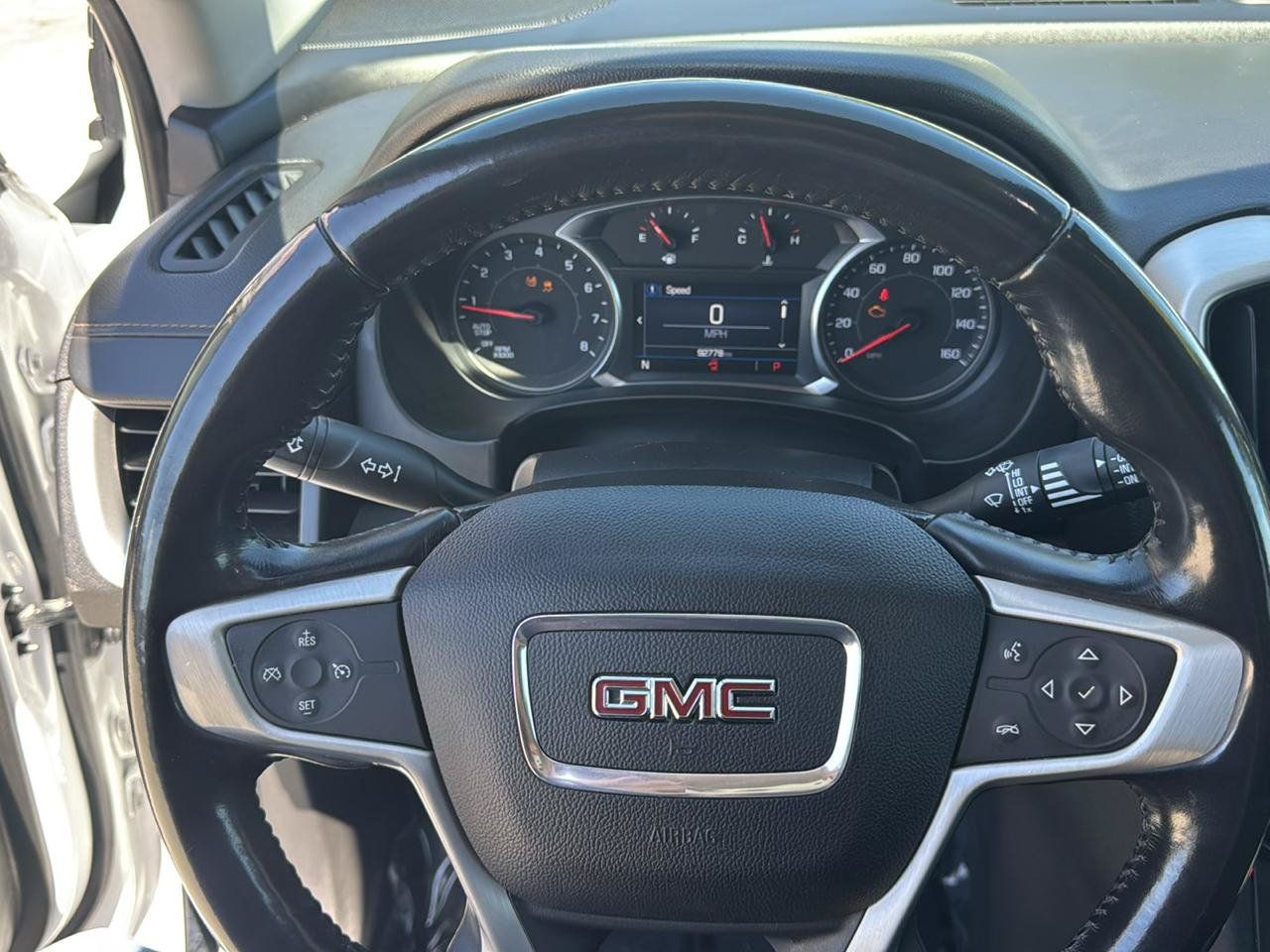Used 2019 GMC Terrain SLE w/ Driver Convenience Package FWD image 14