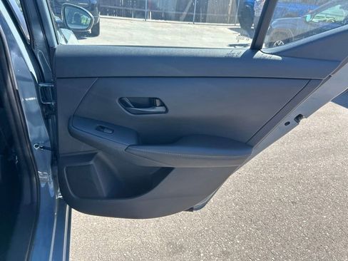 Used 2025 Nissan Sentra SV FWD image 12