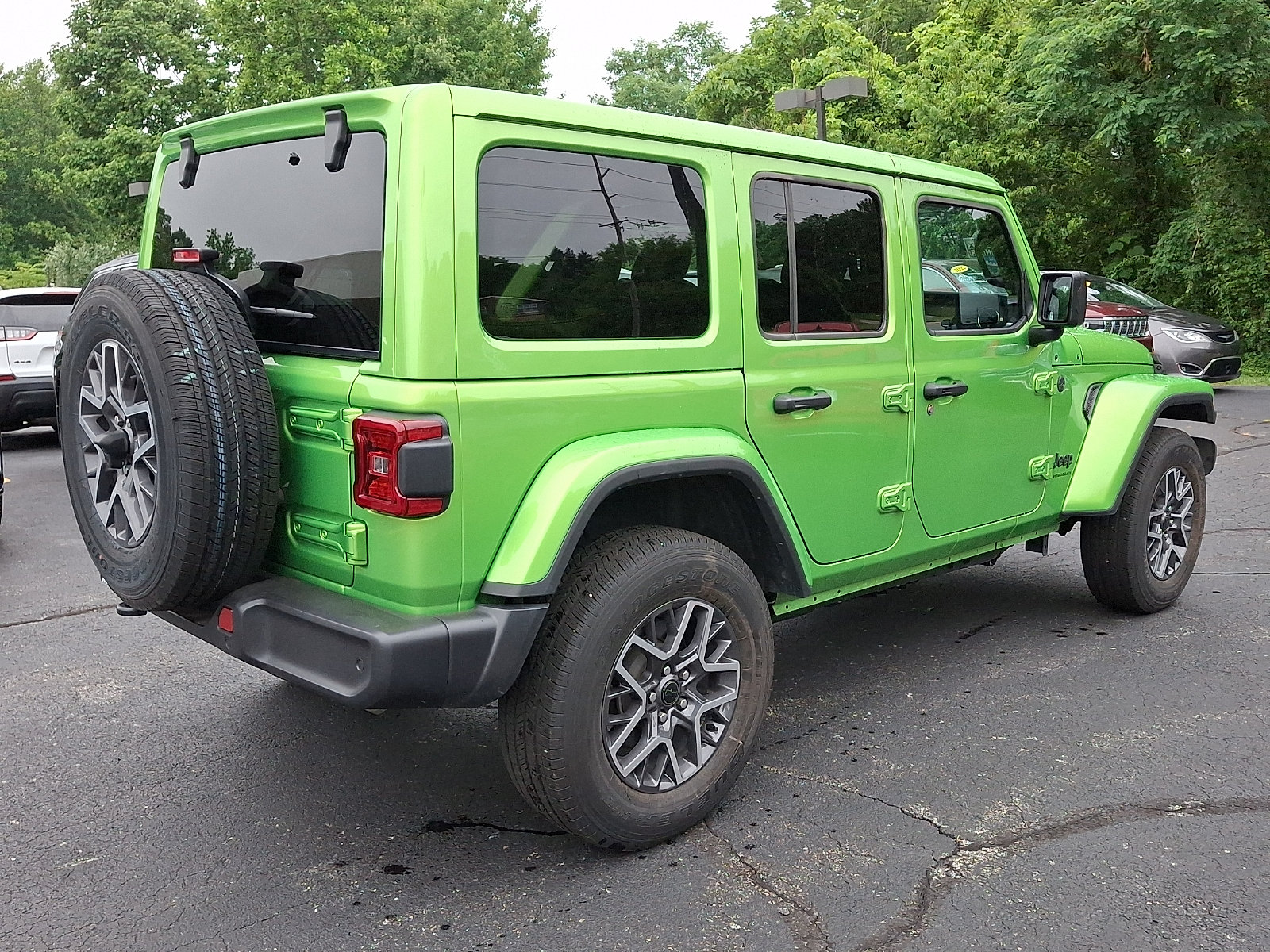 Certified 2026 Jeep Wrangler Unlimited Sahara w/ Safety Group AWD/4WD image 6