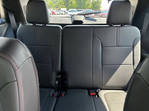 Used 2023 Chevrolet Traverse RS w/ LPO, Floor Liner Package AWD/4WD image 16