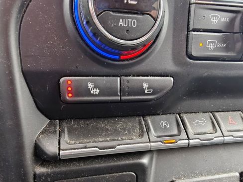 Used 2019 Chevrolet Silverado 1500 LT w/ All-Star Edition image 19