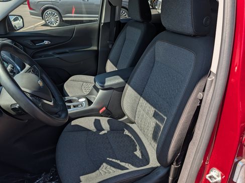 Used 2024 Chevrolet Equinox LT image 10