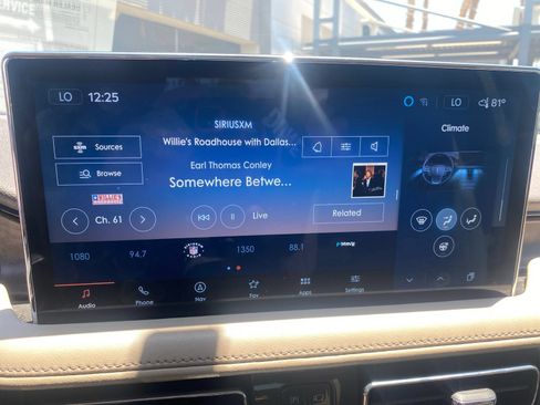 Certified 2022 Lincoln Nautilus Reserve AWD/4WD image 15