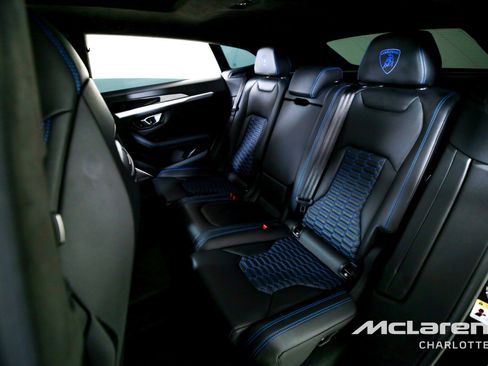 Used 2021 Lamborghini Urus image 18