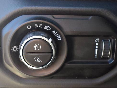 New 2025 Jeep Gladiator Rubicon w/ Convenience Group image 24