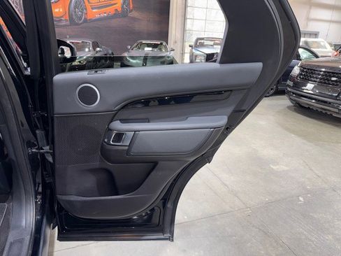 Used 2018 Land Rover Discovery SE image 58