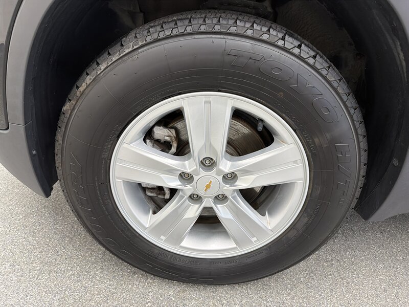 Used 2019 Chevrolet Trax LT w/ LT Convenience Package AWD/4WD image 16