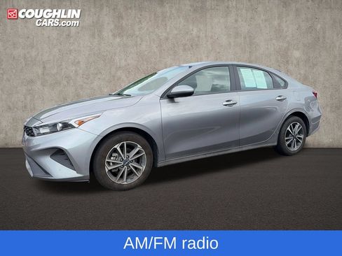 Used 2024 Kia Forte LXS FWD image 5