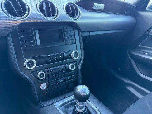 Used 2019 Ford Mustang GT RWD image 13