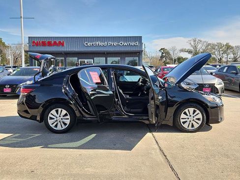 Certified 2024 Nissan Sentra S image 13