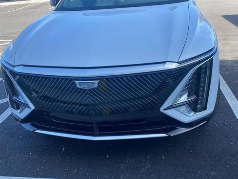 Used 2026 Cadillac Lyriq Premium Luxury w/ LPO, Floor Liner Package image 7