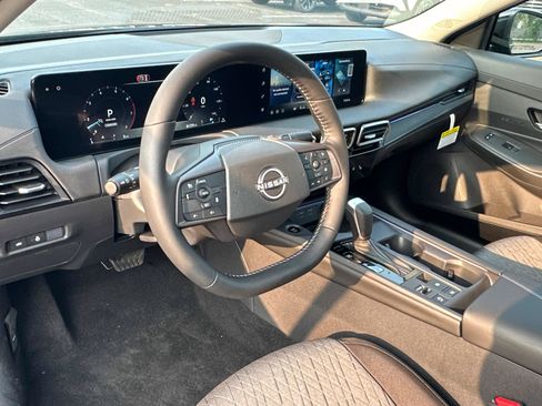 New 2026 Nissan Sentra SV w/ SV Convenience Package FWD image 29