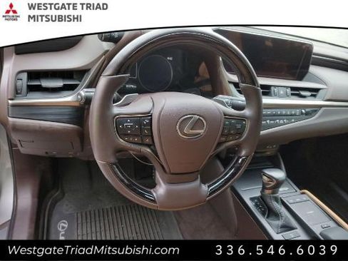 Used 2021 Lexus ES 350 w/ Premium Package image 9