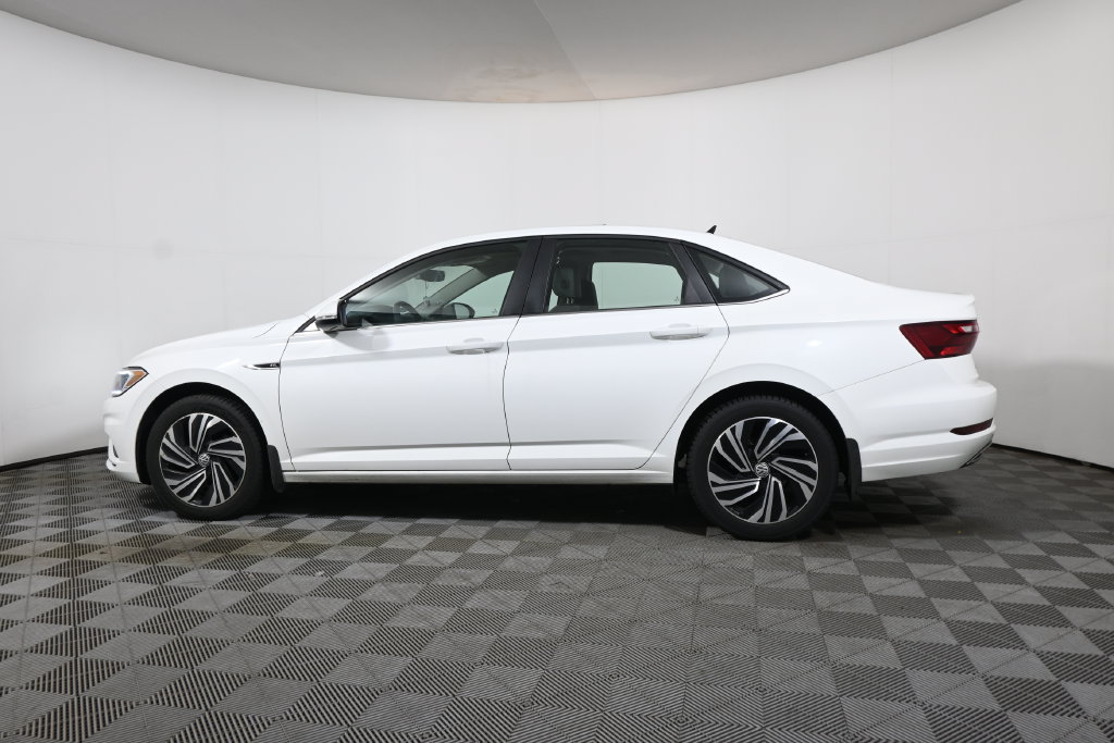Used 2020 Volkswagen Jetta SEL Premium FWD image 2