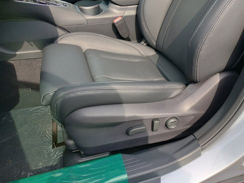 New 2025 Subaru Outback Touring image 10