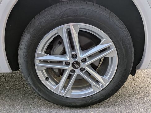 Certified 2024 Audi Q5 e Premium Plus w/ Premium Plus Package image 30