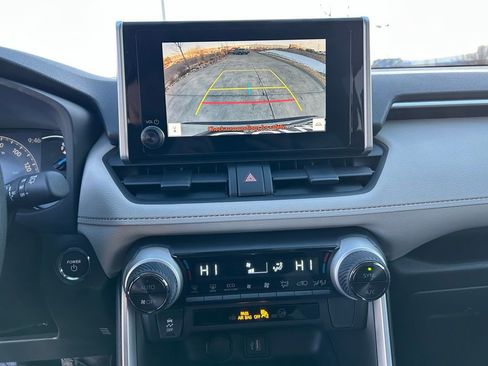 Used 2025 Toyota RAV4 XLE image 30