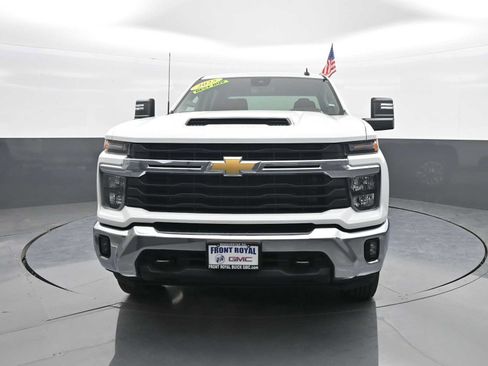 Used 2025 Chevrolet Silverado 2500 LT w/ Convenience Package AWD/4WD image 3