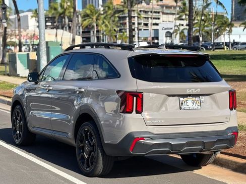 Used 2024 Kia Sorento SX image 3