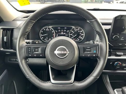 Certified 2025 Nissan Pathfinder SL AWD/4WD image 23