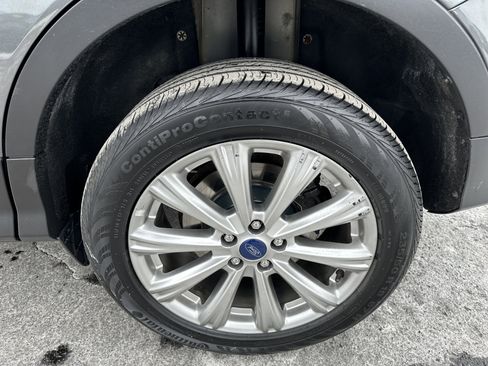 Used 2017 Ford Escape Titanium w/ Equipment Group 301A image 10